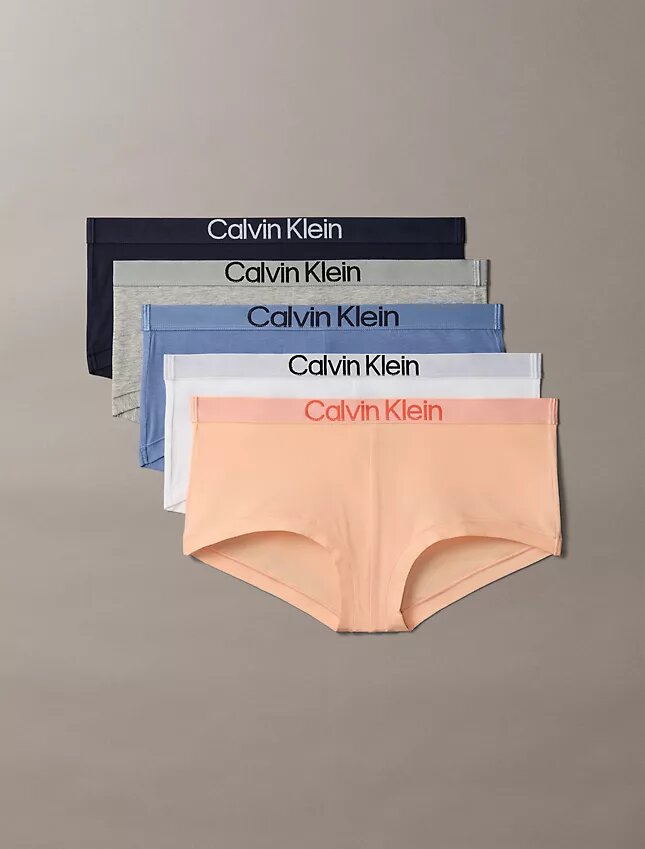 Bardzo miękkie bawełniane stringi Cotton Stretch, zestaw 5 sztuk Bardzo miękkie bawełniane stringi Cotton Stretch, zestaw 5 sztuk
