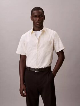 Bawełniana koszula Cotton Stretch w paski, z krótkim rękawem i guzikami Bawełniana koszula Cotton Stretch w paski, z krótkim rękawem i guzikami