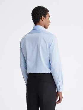 Bawełniana koszula o kroju slim fit w jodełkę Bawełniana koszula o kroju slim fit w jodełkę