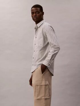 Bawełniane spodnie cargo o prostym kroju z elementami Cotton Stretch Bawełniane spodnie cargo o prostym kroju z elementami Cotton Stretch