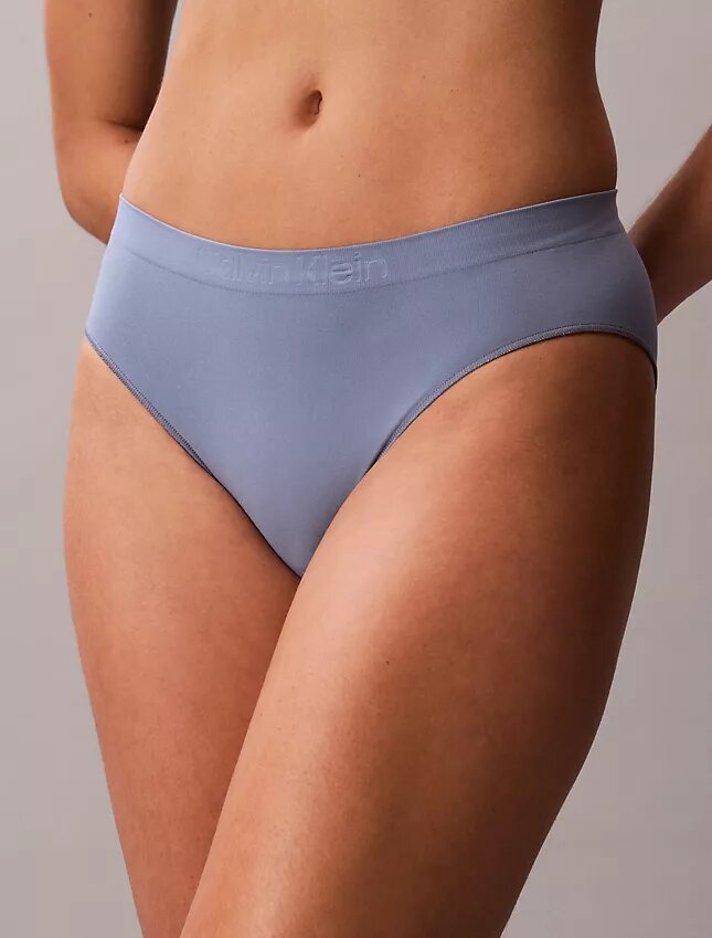 Bikini z elastycznej dzianiny Bikini z elastycznej dzianiny