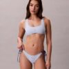 Bikini z graficznym monogramem i wiązaniem z boku