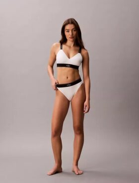 Bikini z wysokim stanem z elastycznej mikrofibry z graficznym Monogramem Bikini z wysokim stanem z elastycznej mikrofibry z graficznym Monogramem