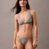 Biustonosz trójkątny CK Black Geo Lace Unlined Biustonosz trójkątny CK Black Geo Lace Unlined
