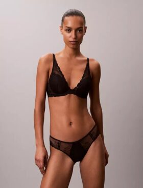 Biustonosz z głębokim dekoltem Instinct z lekką podszewką Biustonosz z głębokim dekoltem Instinct z lekką podszewką
