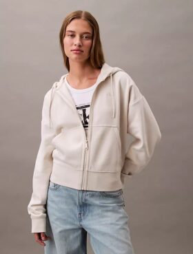 bluza z kapturem z polaru z monogramem 1 2 280x369 - Bluza z kapturem z polaru z Monogramem