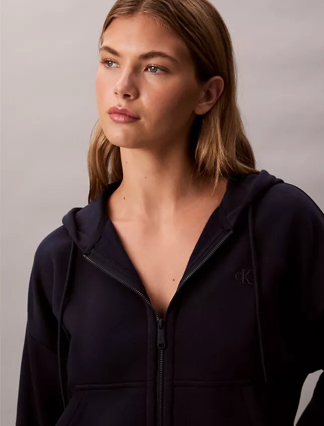 Bluza z kapturem z polaru z Monogramem Bluza z kapturem z polaru z Monogramem