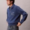 Bluza z logo Monogram i zamkiem 1/4 Bluza z logo Monogram i zamkiem 1/4