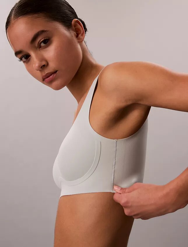 Bralette z żelowymi fiszbinami i lekką podszewką Bralette z żelowymi fiszbinami i lekką podszewką