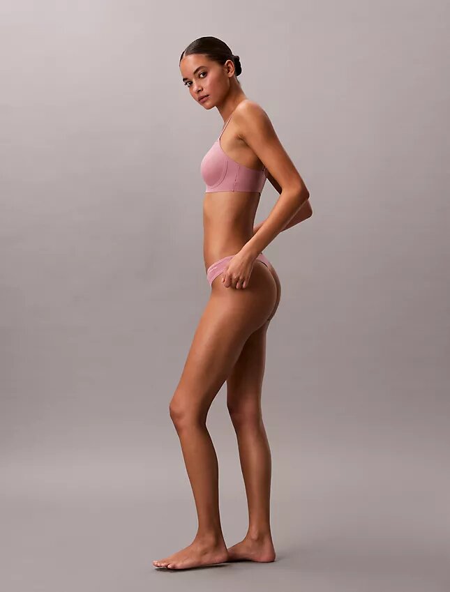 Bralette z żelowymi fiszbinami i lekką podszewką Bralette z żelowymi fiszbinami i lekką podszewką