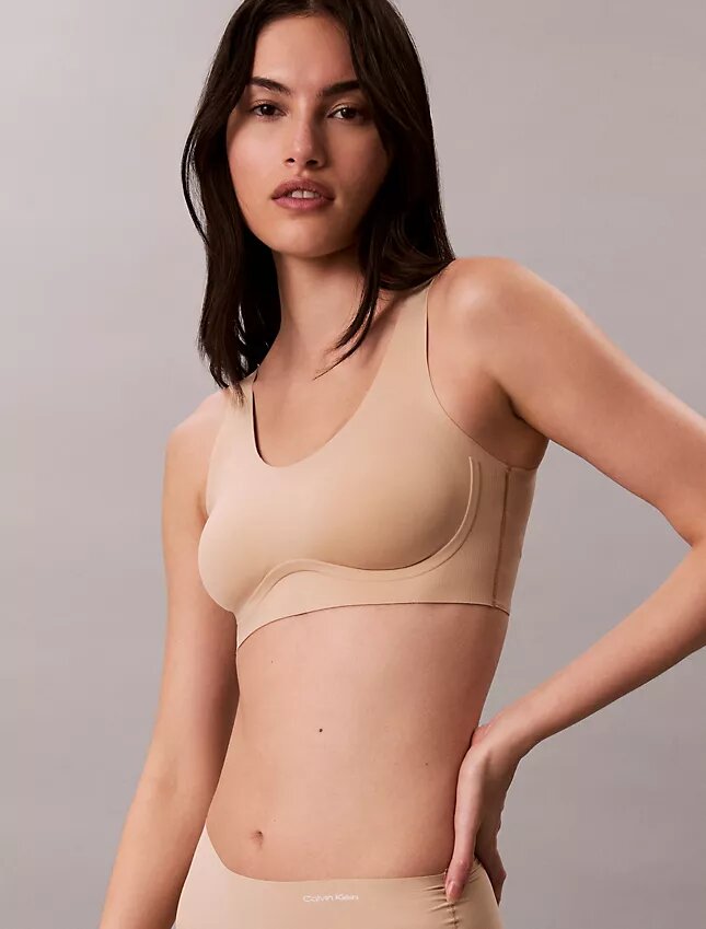 Bralette z żelowymi fiszbinami i lekką podszewką Bralette z żelowymi fiszbinami i lekką podszewką