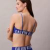 Bralette z intensywnym wzorem i lekką podszewką