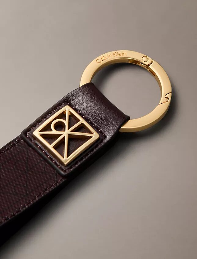 Brelok do kluczy i etui na karty z Monogramem na całej powierzchni Brelok do kluczy i etui na karty z Monogramem na całej powierzchni