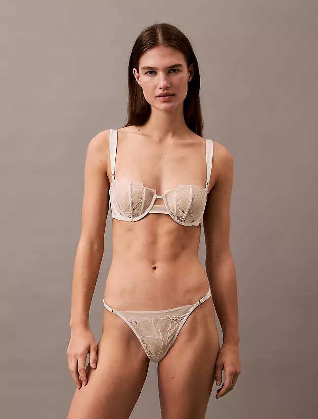 CK Black biustonosz balkonetkowy z kwiatową koronką, Unlined CK Black biustonosz balkonetkowy z kwiatową koronką, Unlined