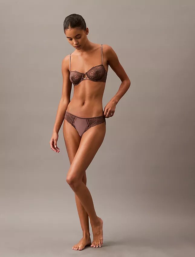 CK Black biustonosz balkonetkowy z kwiatową koronką, Unlined CK Black biustonosz balkonetkowy z kwiatową koronką, Unlined