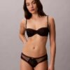 CK Black Bridal Lekko podszyty biustonosz typu balkonetka CK Black Bridal Lekko podszyty biustonosz typu balkonetka