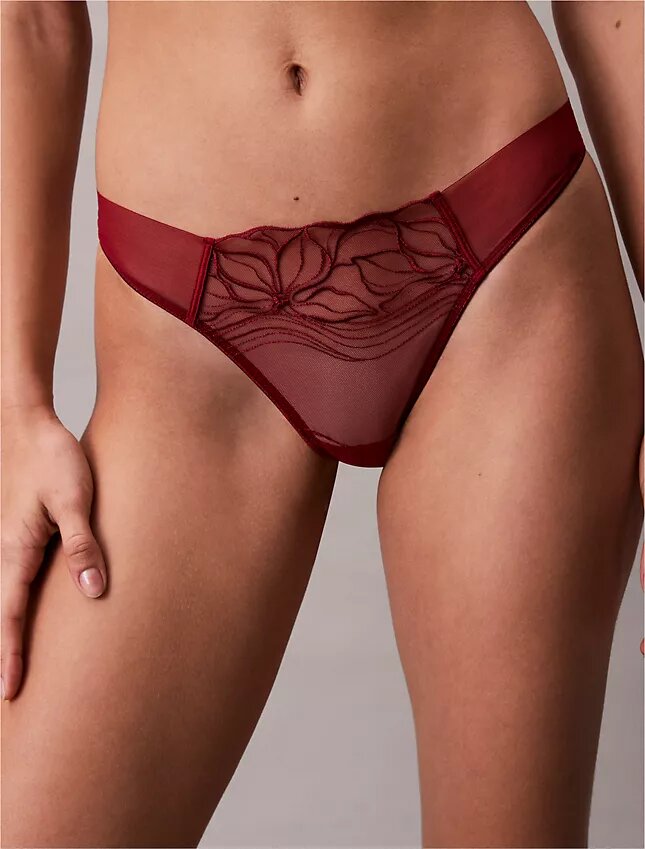 CK Black koronkowe Thong z kwiatowym wzorem CK Black koronkowe Thong z kwiatowym wzorem