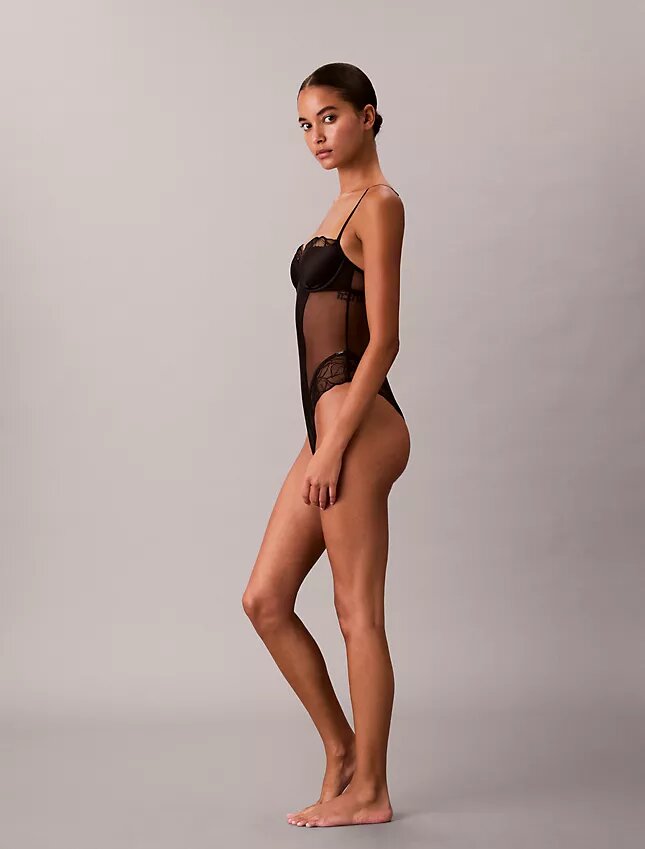 CK Black kwiatowy body z koronką CK Black kwiatowy body z koronką