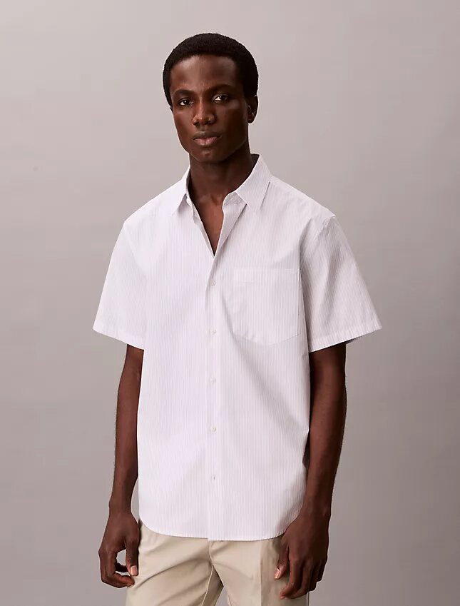 Cotton Stretch koszula z elastycznego materiału w wąskie paski, zapinana na guziki Cotton Stretch koszula z elastycznego materiału w wąskie paski, zapinana na guziki