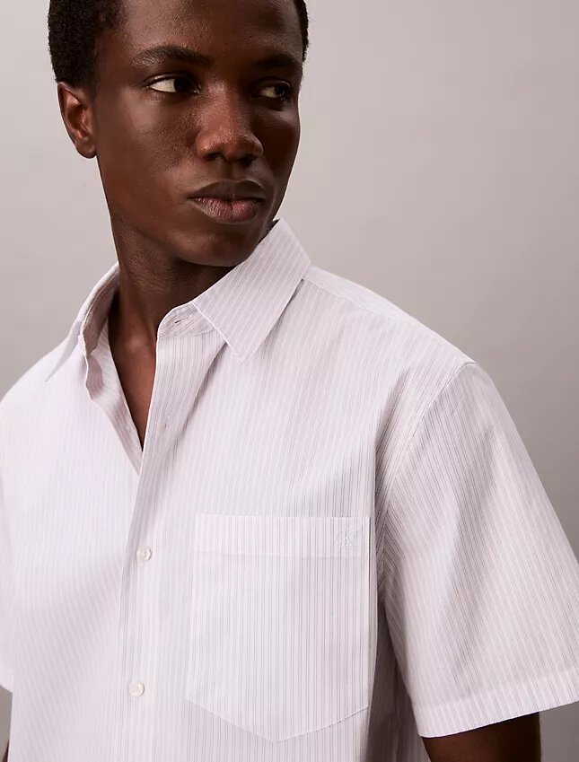 Cotton Stretch koszula z elastycznego materiału w wąskie paski, zapinana na guziki Cotton Stretch koszula z elastycznego materiału w wąskie paski, zapinana na guziki