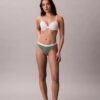 Cotton Stretch Thong z elastycznego materiału prążkowanego Cotton Stretch Thong z elastycznego materiału prążkowanego