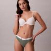 Cotton Stretch Thong z elastycznego materiału prążkowanego Cotton Stretch Thong z elastycznego materiału prążkowanego