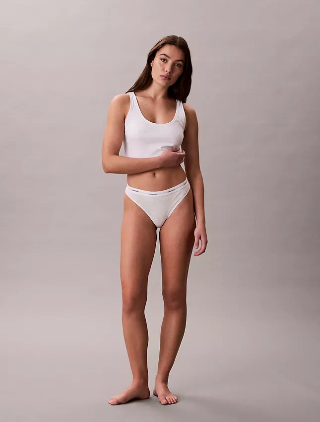 Cotton Stretch Thong z elastycznego materiału prążkowanego Cotton Stretch Thong z elastycznego materiału prążkowanego