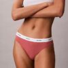 Cotton Stretch Thong z elastycznego materiału prążkowanego Cotton Stretch Thong z elastycznego materiału prążkowanego