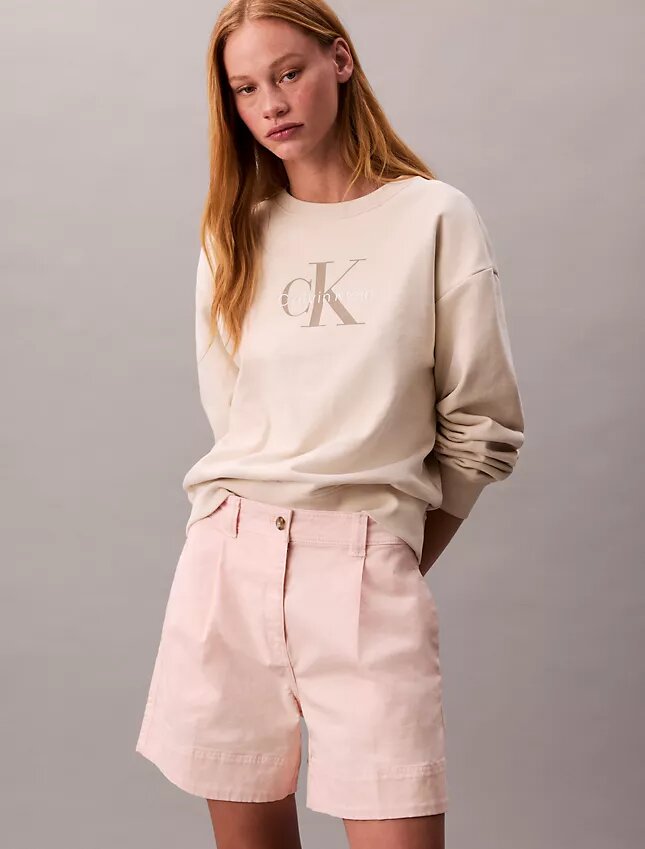 Cotton Stretch twill pleated Bermuda shorts Cotton Stretch twill pleated Bermuda shorts