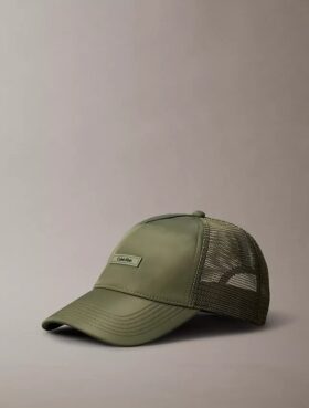 Czapka baseballowa typu trucker ze standardowym logo