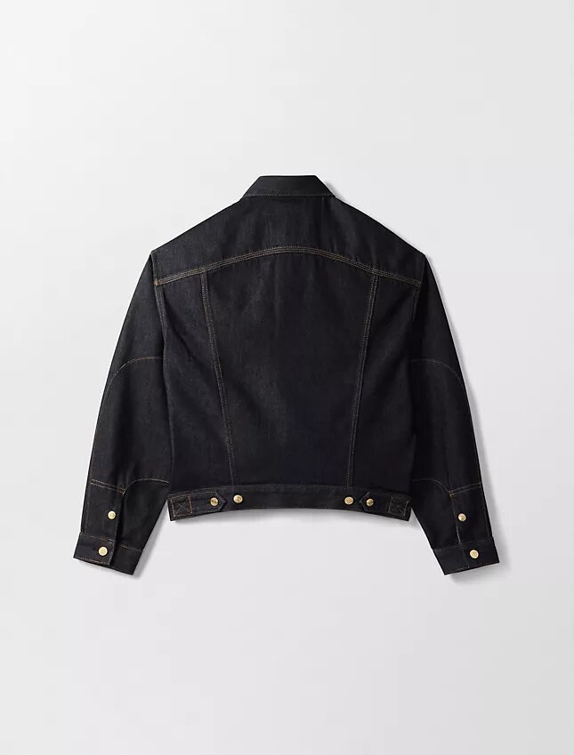 Denim Trucker Jacket z okazji Księżycowego Nowego Roku Denim Trucker Jacket z okazji Księżycowego Nowego Roku