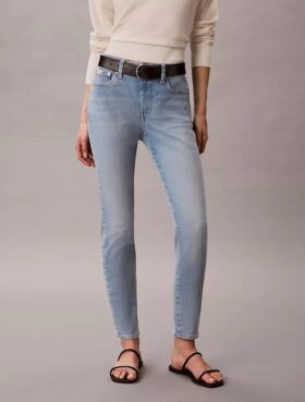 Dżinsy skinny o średnim stanie