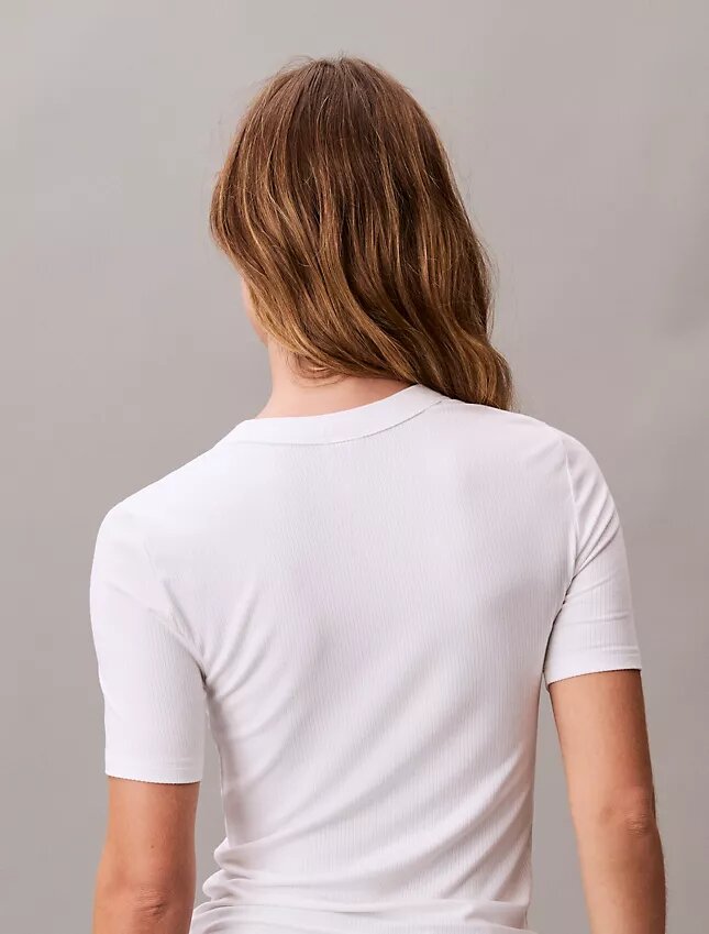 Elastyczna koszulka slim fit z nadrukiem monogramu z Modal Elastyczna koszulka slim fit z nadrukiem monogramu z Modal