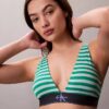 Elastyczny Bralette trójkątny z Microfiber z nadrukiem Monogramu i lekką podszewką Elastyczny Bralette trójkątny z Microfiber z nadrukiem Monogramu i lekką podszewką