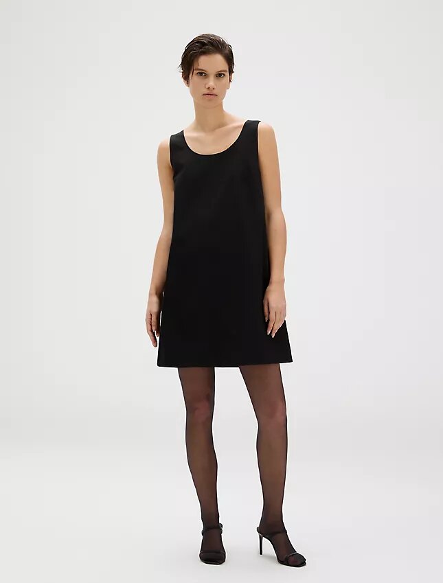 Elegancka elastyczna sukienka mini Elegancka elastyczna sukienka mini