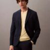 Elegancka marynarka o wąskim kroju Elegancka marynarka o wąskim kroju