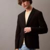 Elegancka marynarka o wąskim kroju Elegancka marynarka o wąskim kroju