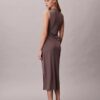 Elegancka sukienka z marszczonego dżerseju Elegancka sukienka z marszczonego dżerseju
