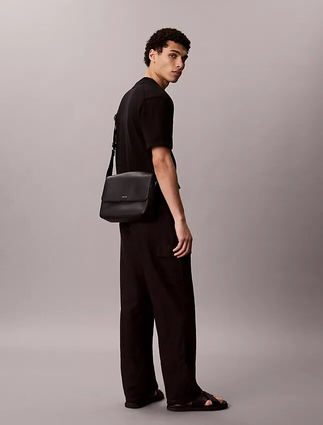 Elegancka torba listonoszka Elegancka torba listonoszka