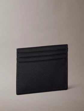 Elegancki etui na karty z saffiano