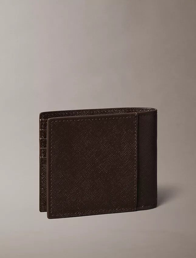 Elegancki portfel składany z skóry Saffiano Elegancki portfel składany z skóry Saffiano
