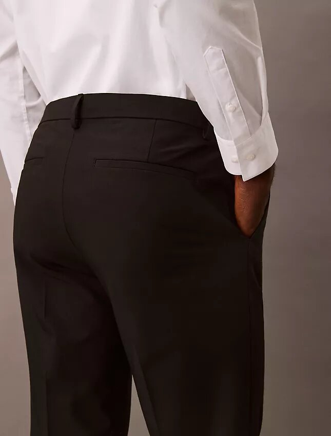 Eleganckie spodnie slim fit z elastycznego materiału Eleganckie spodnie slim fit z elastycznego materiału