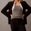 Eleganckie spodnie z elastycznego materiału o prostym kroju Eleganckie spodnie z elastycznego materiału o prostym kroju