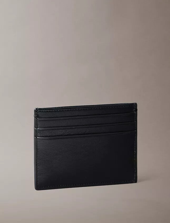 Etui na karty z skóry Saffiano Etui na karty z skóry Saffiano