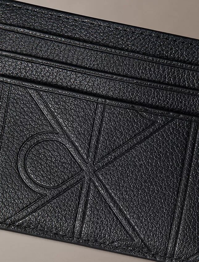 Etui na karty z wytłoczonym logo Etui na karty z wytłoczonym logo