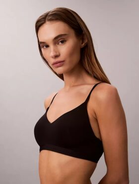 Form to Body Bralette z lekką wyściółką Form to Body Bralette z lekką wyściółką