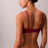 Form to Body, lekko wyściełany biustonosz typu Bralette w kształcie trójkąta Form to Body, lekko wyściełany biustonosz typu Bralette w kształcie trójkąta