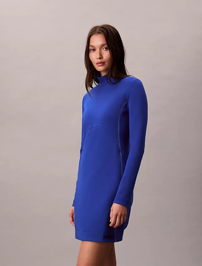 Gładka, dopasowana mini sukienka Gładka, dopasowana mini sukienka