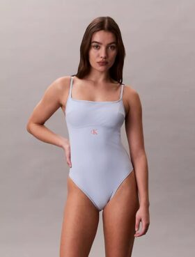 Graficzny kostium kąpielowy z Monogramem Graficzny kostium kąpielowy z Monogramem