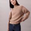 Gruby sweter z golfem o luźnym kroju Gruby sweter z golfem o luźnym kroju